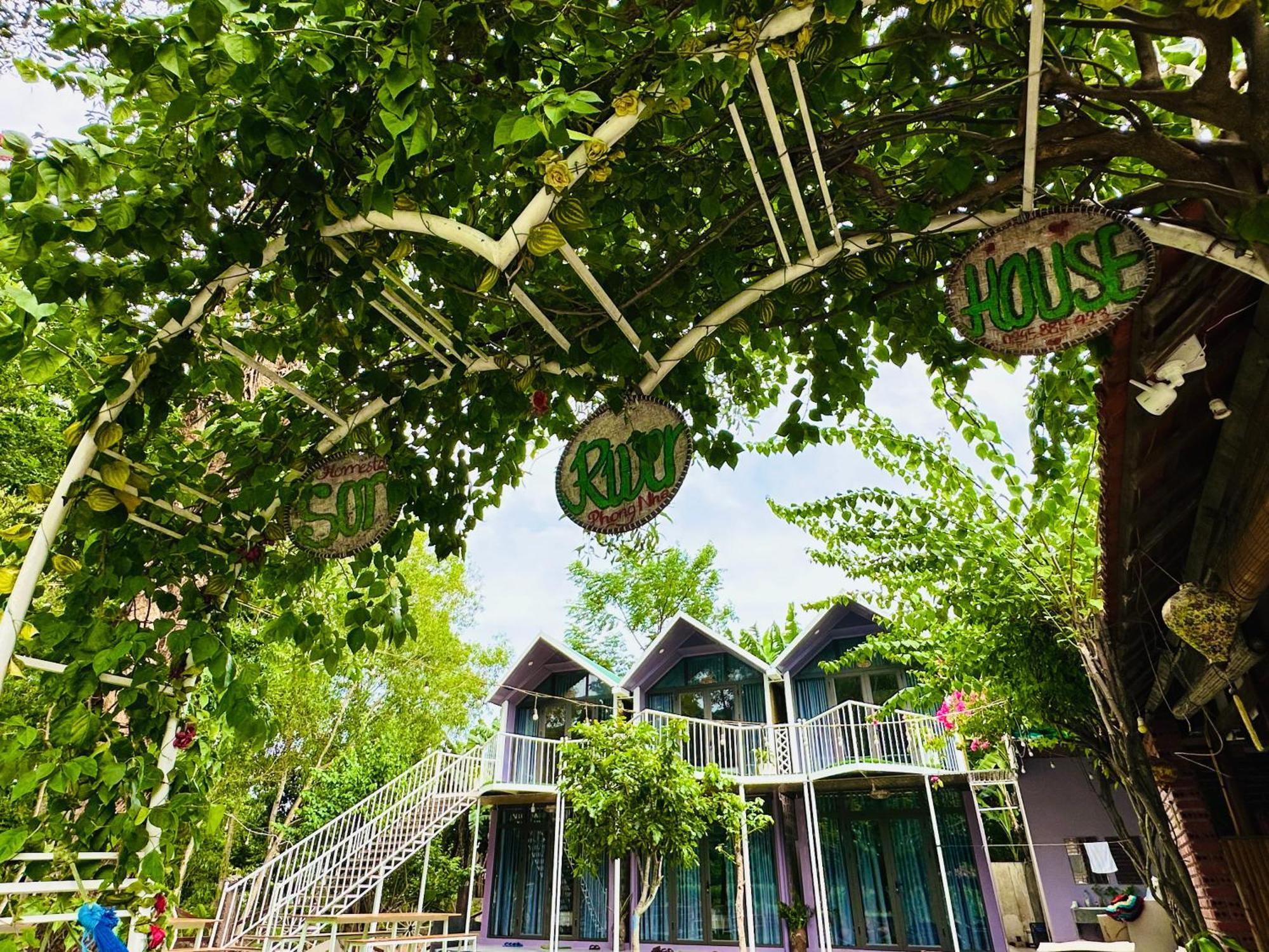 Son River House フォンニャ エクステリア 写真